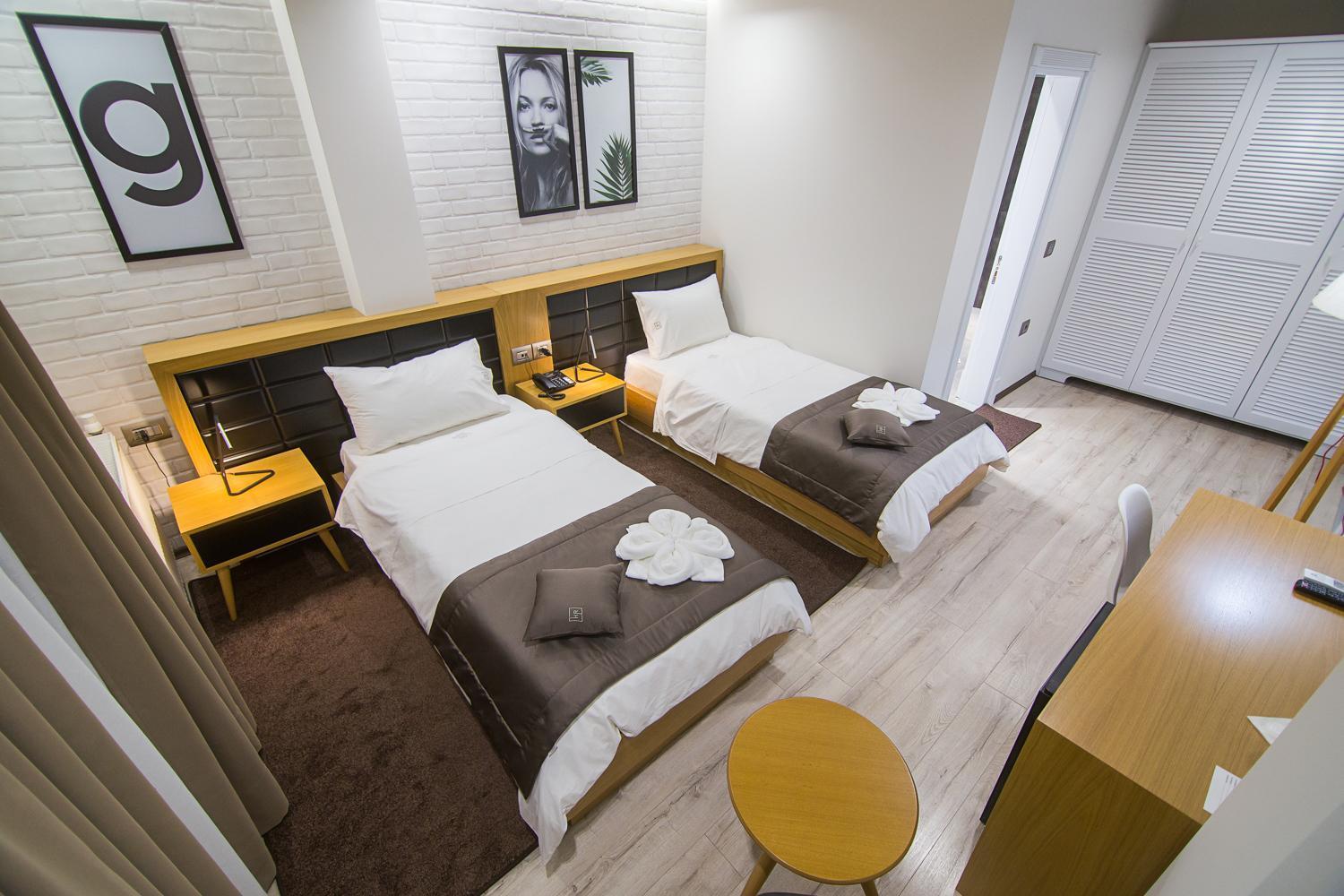 Hotel Regal Korce Kamer foto