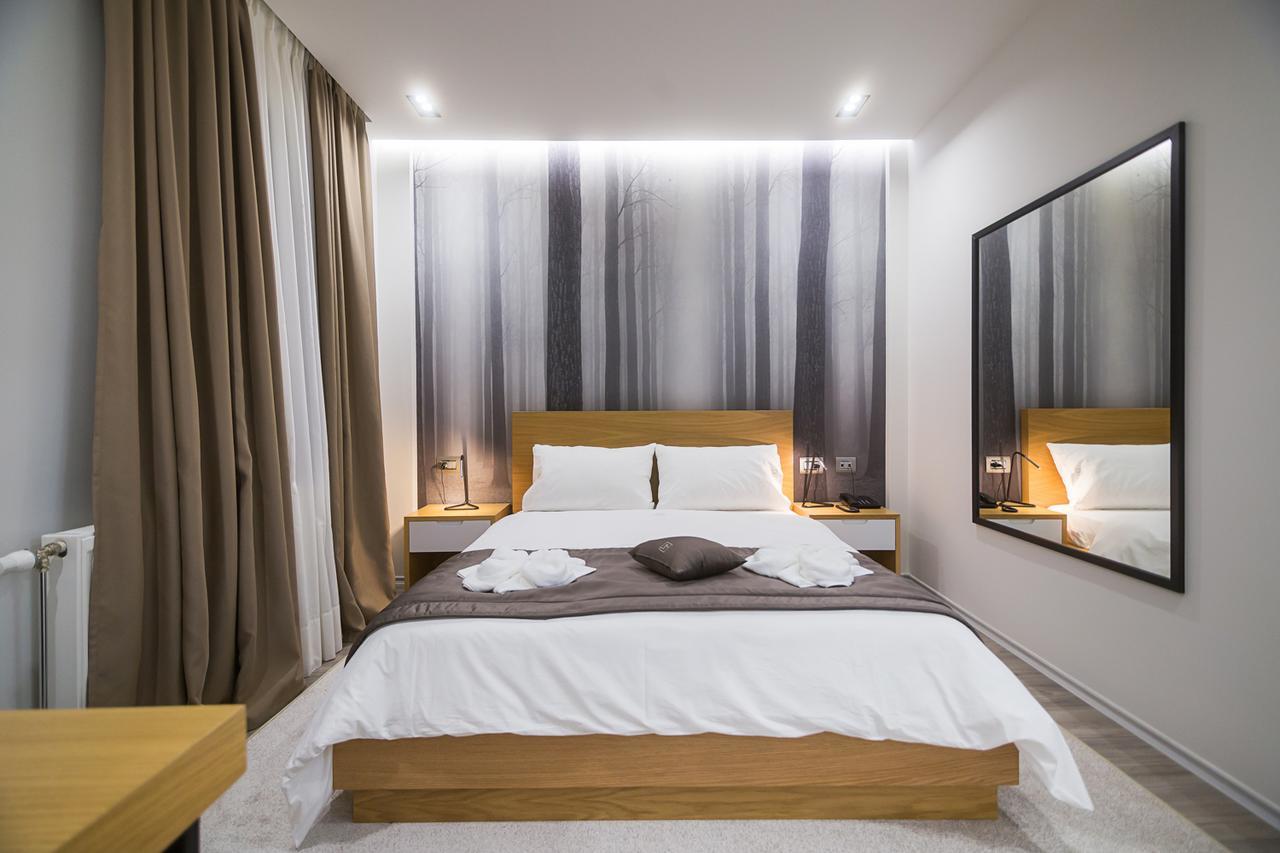 Hotel Regal Korce Buitenkant foto